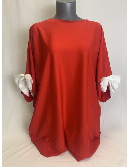 CAMISETA CON LACITOS