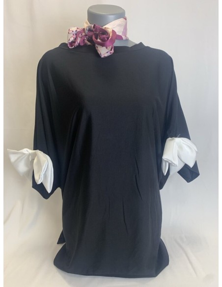 CAMISETA CON LACITOS