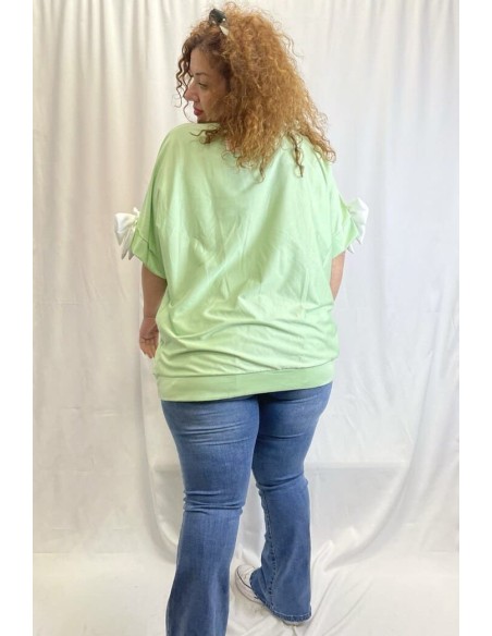 CAMISETA CON LACITOS