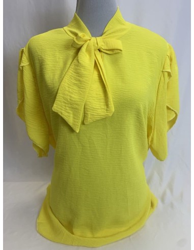 BLUSA CON LAZO