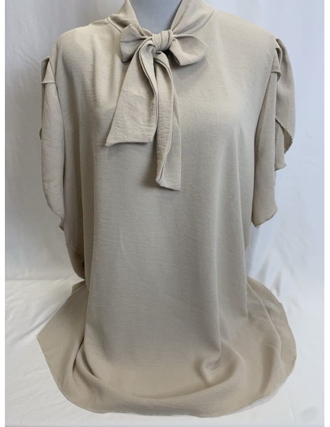 BLUSA CON LAZO