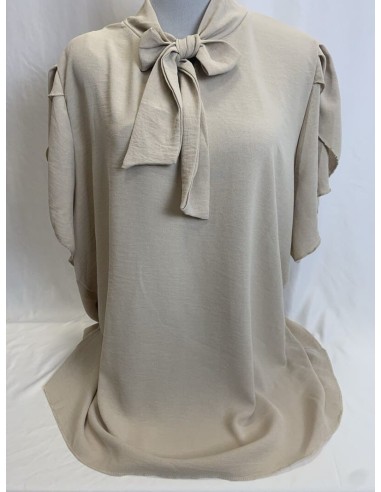 BLUSA CON LAZO